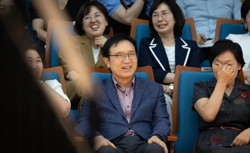 250702_경기도교육청_2025_디지털_전문교원_아카데미_성과나눔_발표회(사진2).jpg