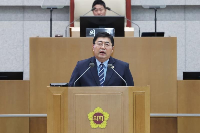 250715 김진명 의원, 5분자유발언서 학교폭력 제도 개선 강력 촉구 (1).jpg