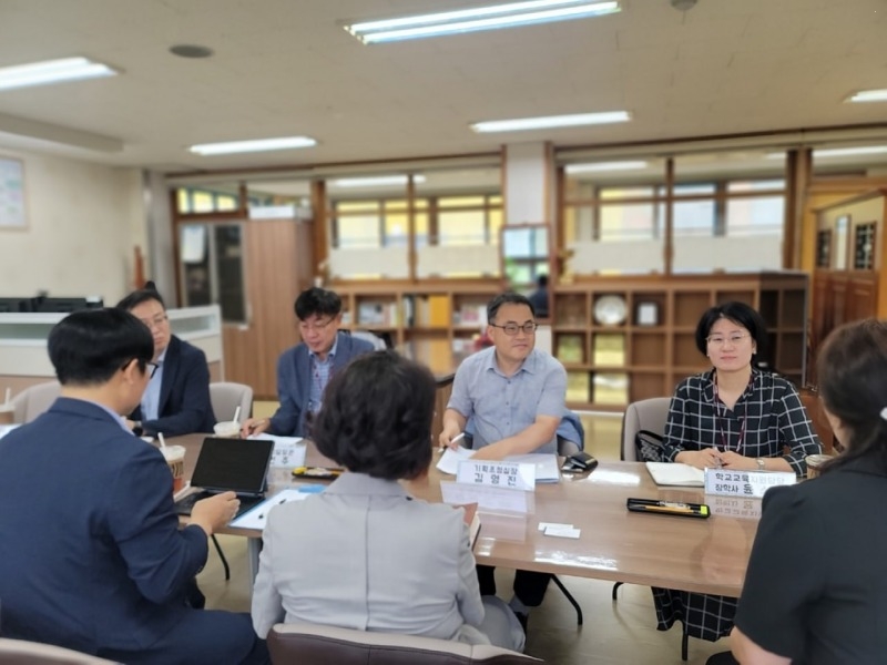 250716_경기도교육청_언동초_방문_학교교육지원_의견_청취(사진).jpg